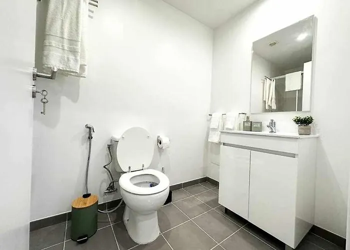 Pena - A By Mth Funchal (Madeira)